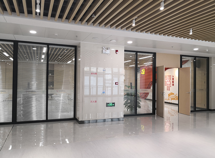 全鋁辦公隔斷 全鋁辦公隔斷